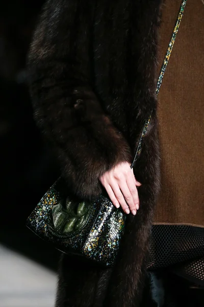 Look 49